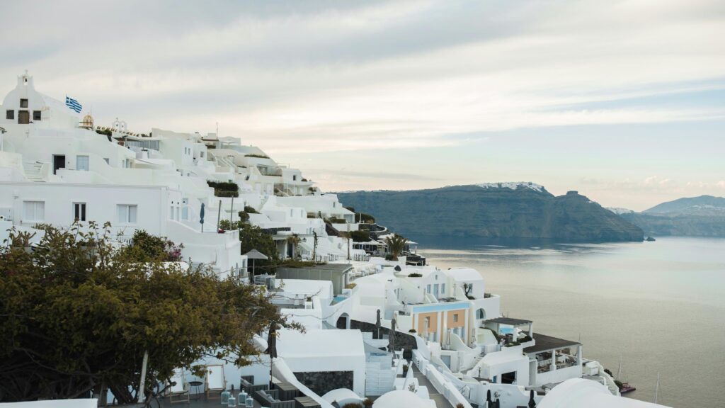 Stunning Oia Santorini White Architecture Greece 4K Wallpaper