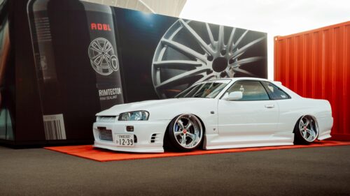 Stanced White Nissan Skyline GT-R R34 Car Desktop Wallpaper