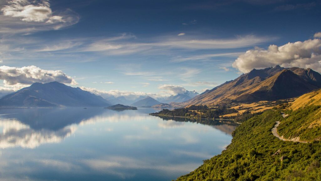 Breathtaking New Zealand Lake and Mountain Range Scenic Desktop Wallpaper