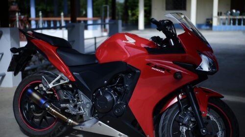 Red Honda CBR500R Sportbike Side View 4K Desktop Wallpaper