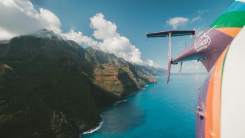 Breathtaking Na Pali Coast Helicopter View 4K Desktop Wallpaper