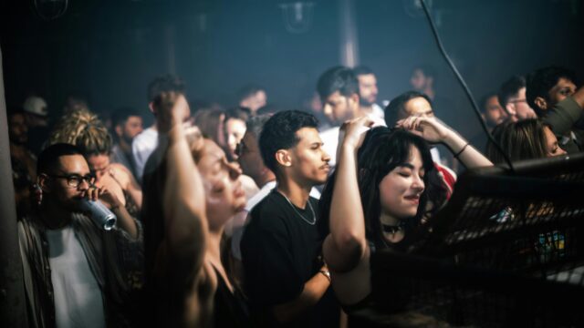 Vibrant Nightclub Dance Party Atmosphere High-Res 4K Wallpaper