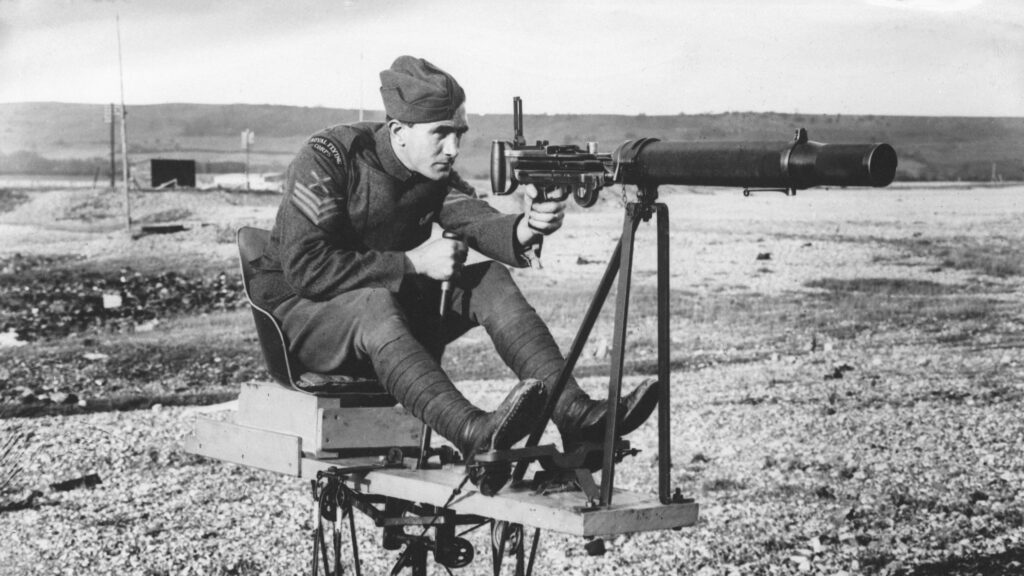 Royal Flying Corps Soldier with Lewis Machine Gun Desktop Wallpaper