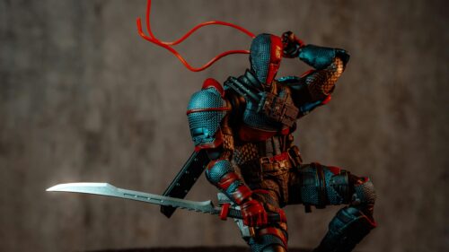 Action Figure Deathstroke Warrior Sword Stance 4K Desktop Wallpaper