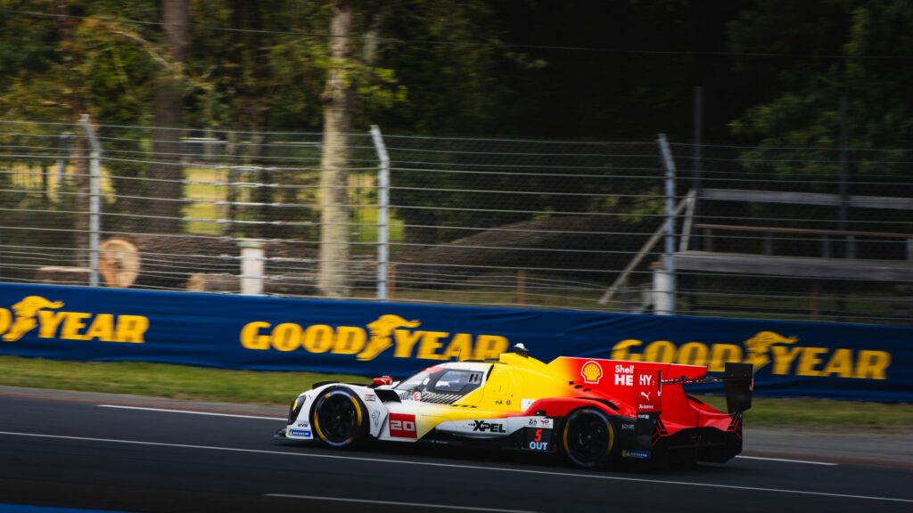 BMW M Hybrid V8 Hypercar Racing at Le Mans 4K Wallpaper
