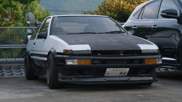 Iconic Panda Trueno AE86 JDM Drift Car Front View 4K Wallpaper