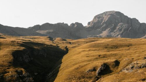 Majestic Golden Alpine Mountain Peaks Desktop Wallpaper