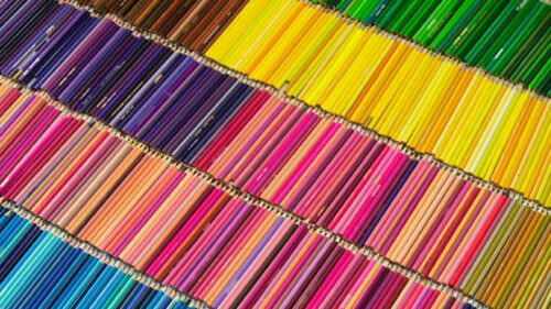 Vibrant Rainbow Colored Pencils Gradient Art 4K Desktop Wallpaper