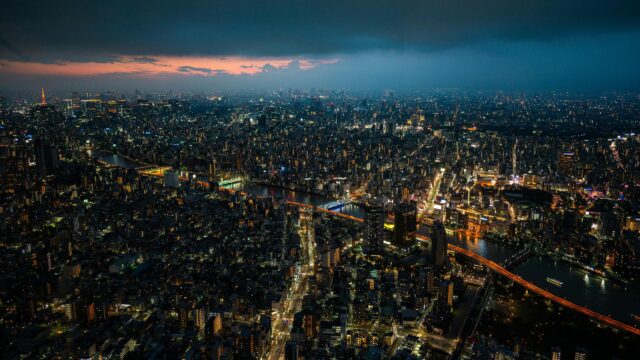 Breathtaking Tokyo City Skyline at Night 4K Desktop Wallpaper
