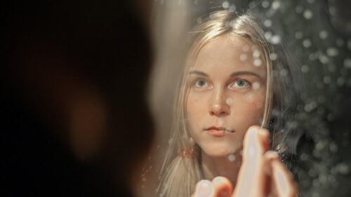Sad Girl Reflecting in Mirror Close Up High Resolution Desktop Wallpaper
