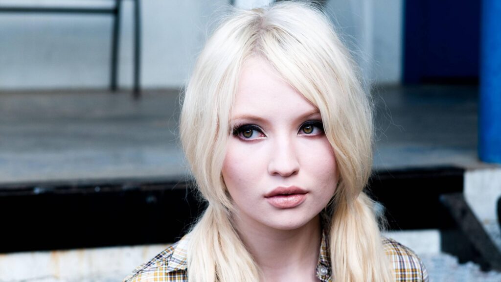 Stunning Portrait of Emily Browning with Blonde Hair Desktop Wallpaper