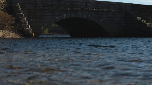 Stone Arch Bridge Over Calm Lake Landscape Desktop Wallpaper