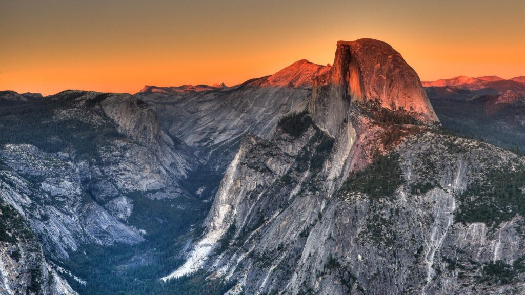 Breathtaking Sunset View of Half Dome Yosemite National Park 4K Desktop Wallpaper