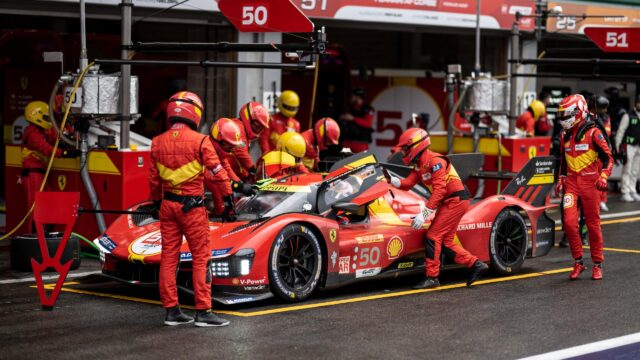 Ferrari AF Corse 499P Hypercar Pit Stop 4K Desktop Wallpaper