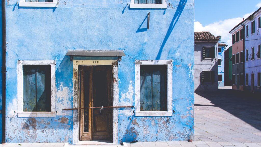 Rustic Blue Burano House Architecture 4K Desktop Wallpaper