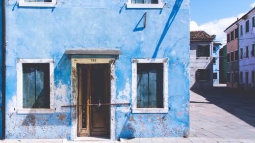 Rustic Blue Burano House Architecture 4K Desktop Wallpaper