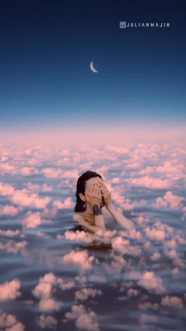Dreamy Clouds Horizon Live Wallpaper for Your Phone Screen